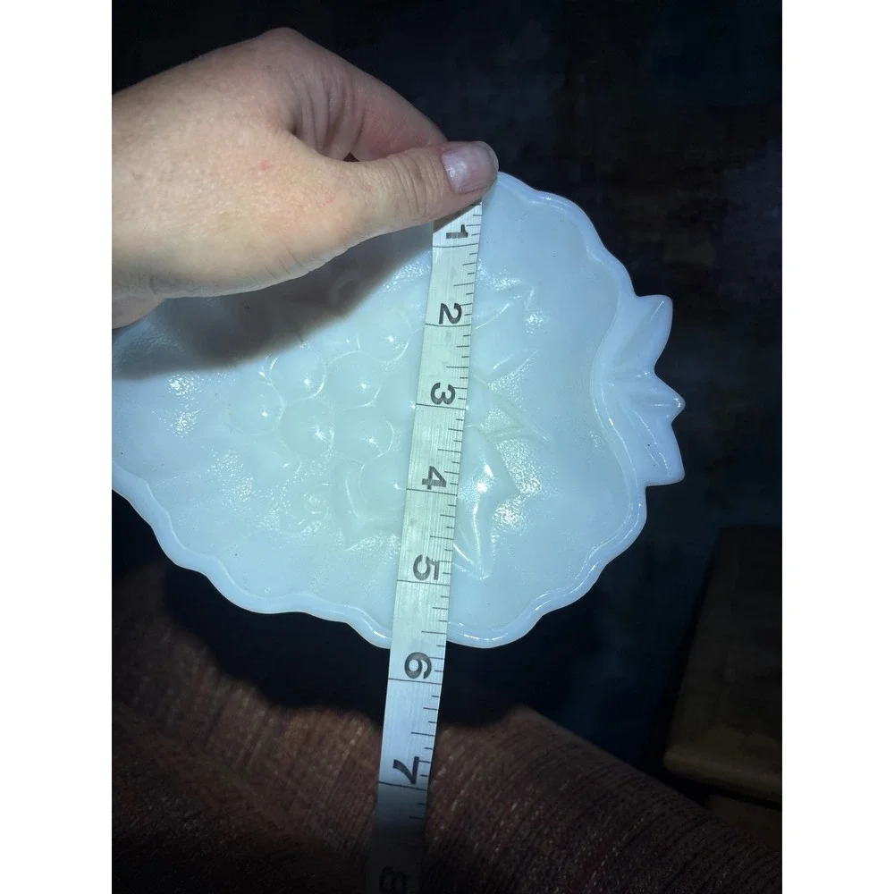 Unbranded vintage milk